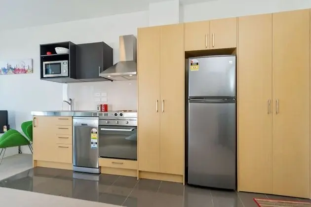 Standard Apart Daire, 1 Yatak Odası, Küçük Mutfak, Şehir Manzaralı