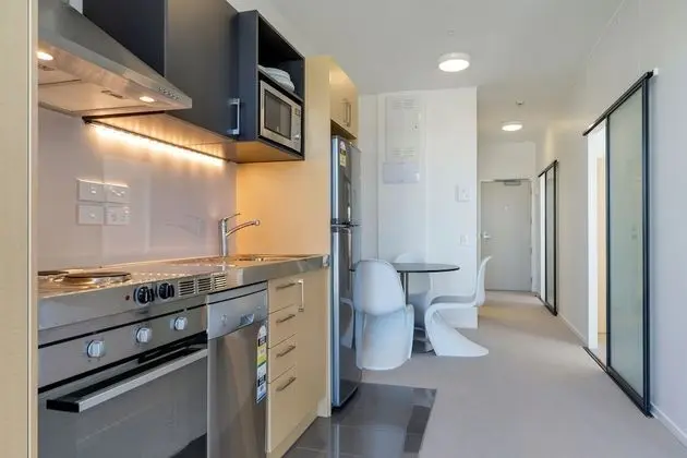 Standard Apart Daire, 2 Yatak Odası, Küçük Mutfak, Şehir Manzaralı