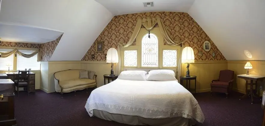 Oda, 1 En Büyük (King) Boy Yatak, Sigara İçilmez