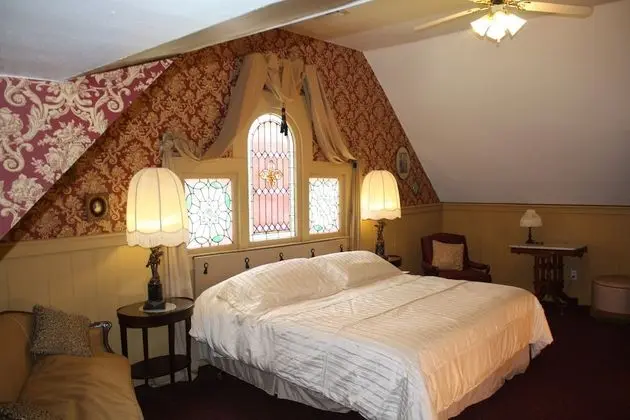 Oda, 1 En Büyük (King) Boy Yatak, Sigara İçilmez