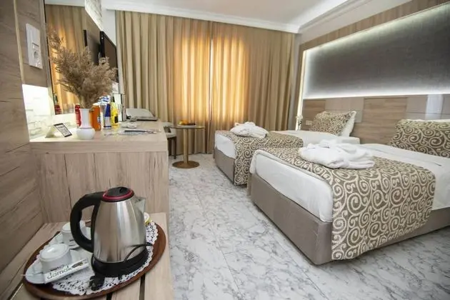Standart Oda, Şehir Manzaralı