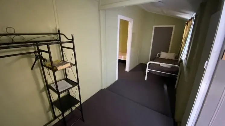 Standard Ortak Ranzalı Oda, Sadece kadınlar için, Sigara İçilmez (Dorm with Ceiling Fan)