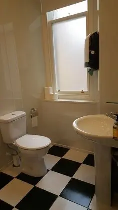 Tek Kişilik Oda, Ortak Banyo