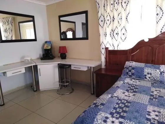 Standard Tek Büyük Yataklı Oda