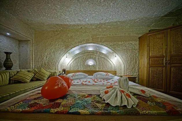 Classic Cave Suite