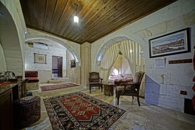 Luxury Cave Suite