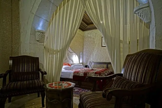Luxury Cave Suite