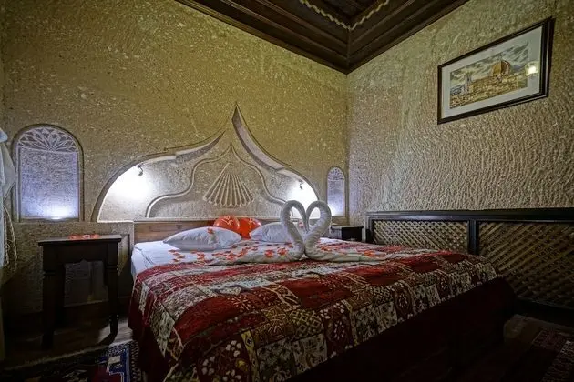 Luxury Cave Suite
