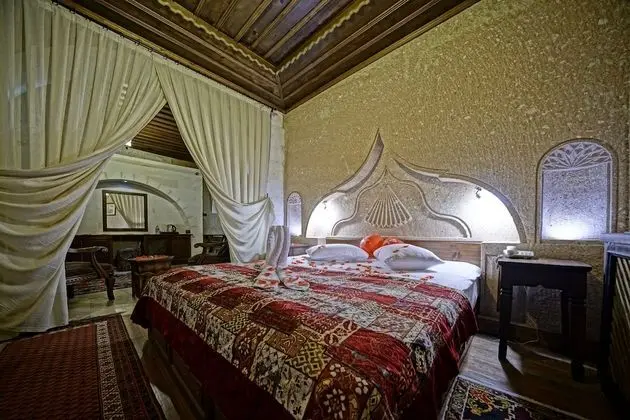 Luxury Cave Suite