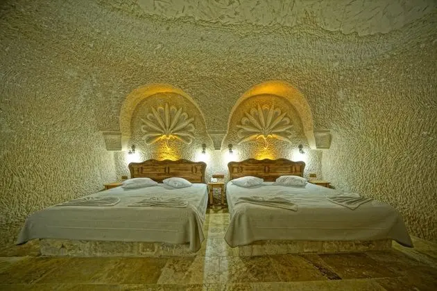 Luxury Cave Suite