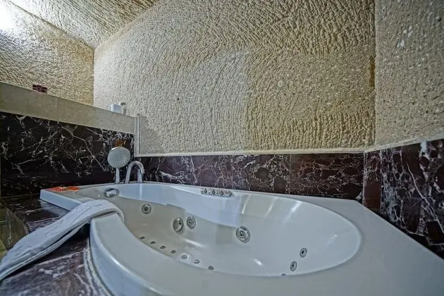 Luxury Cave Suite