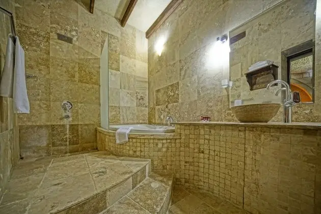 Luxury Cave Suite