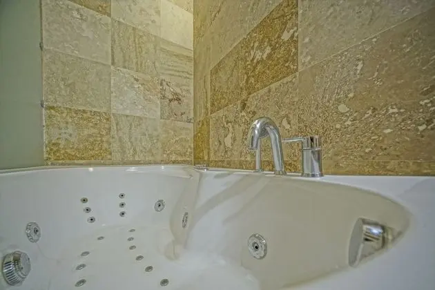 Luxury Cave Suite