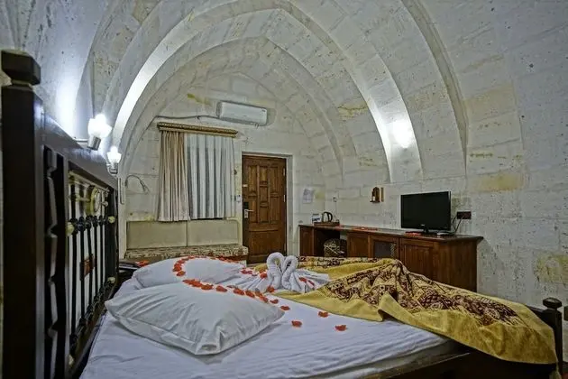Luxury Cave Suite with Turkish Bath
