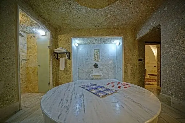 Luxury Cave Suite with Turkish Bath