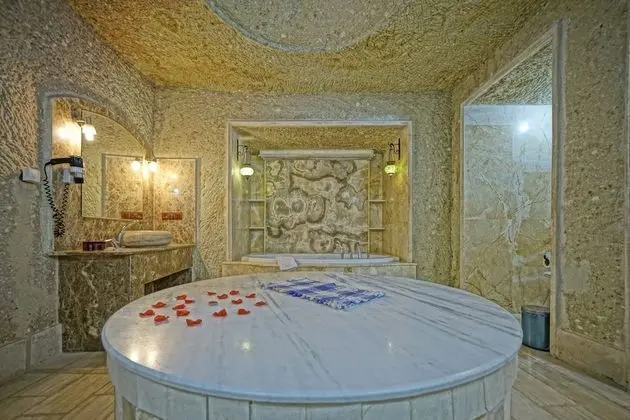 Luxury Cave Suite with Turkish Bath
