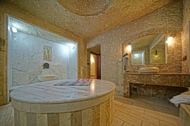 Luxury Cave Suite with Turkish Bath