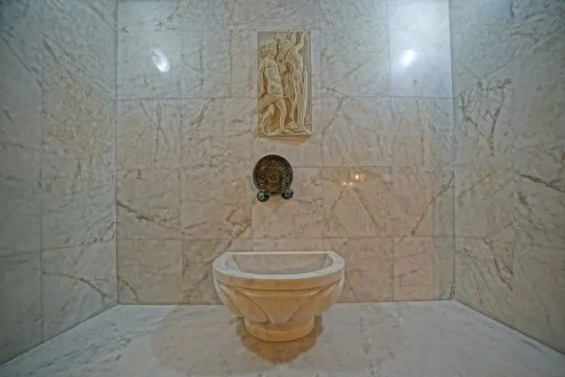 Luxury Cave Suite with Turkish Bath