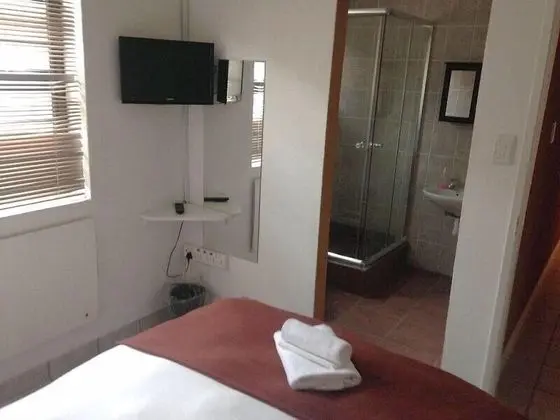 Solo Self Catering unit (11)