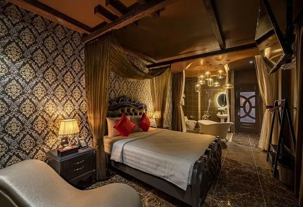 Deluxe Tek Büyük Yataklı Oda