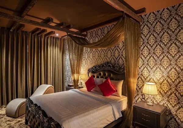 Deluxe Tek Büyük Yataklı Oda