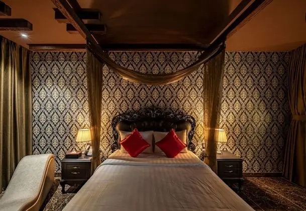 Deluxe Tek Büyük Yataklı Oda
