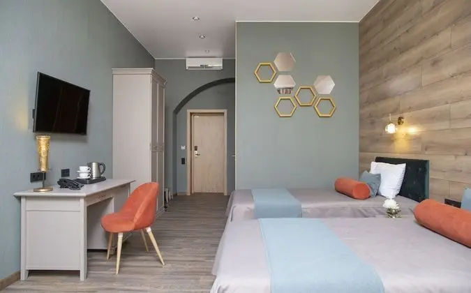 Standard Tek Büyük veya İki Ayrı Yataklı Oda