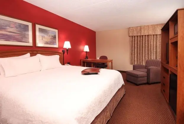 Standard Oda, 1 En Büyük (King) Boy Yatak, Sigara İçilmez (with Single Sofabed)