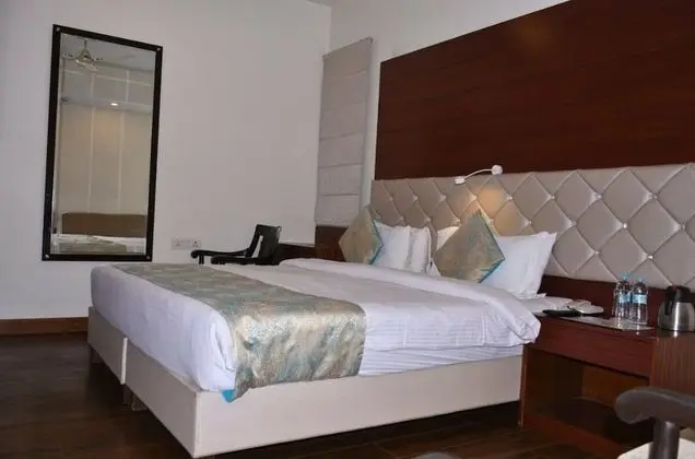 Premium Tek Büyük Yataklı Oda