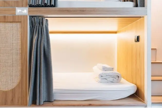 Premium Ortak Ranzalı Oda, Şehir Manzaralı