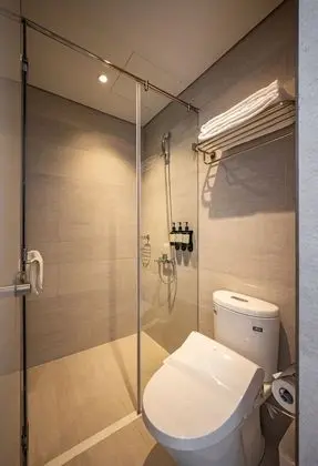 Standard Stüdyo, Şehir Manzaralı