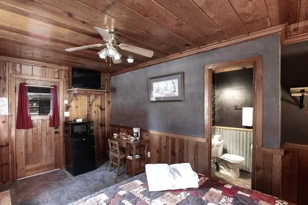 Kulübe (Apache Village 7)