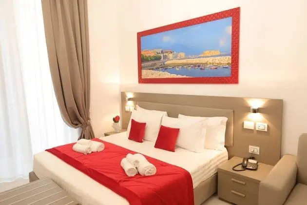 Süit, Balkon, Deniz Manzaralı (Mergellina)