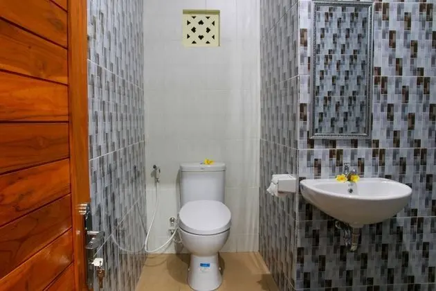 Design Ortak Ranzalı Oda, Bahçe Manzaralı