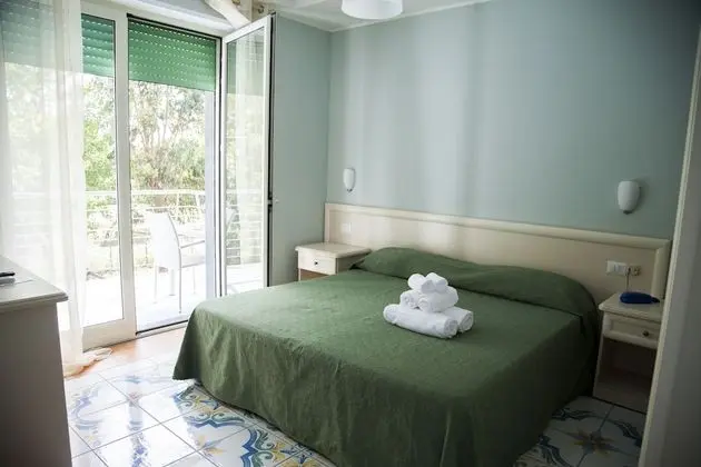 Standard Tek Büyük veya İki Ayrı Yataklı Oda