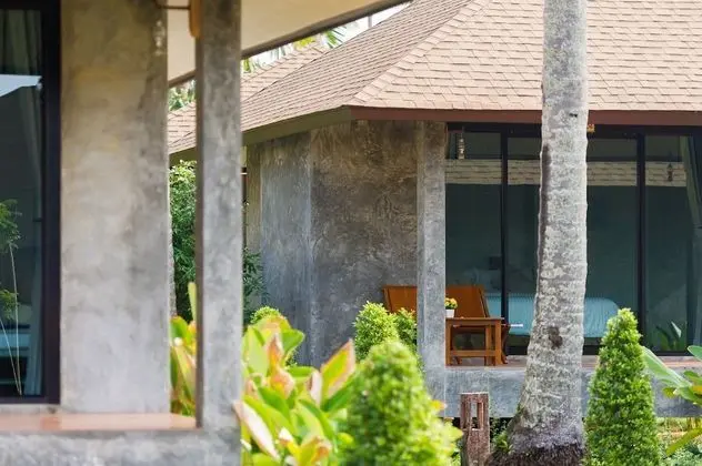 Partial Seaview cottage