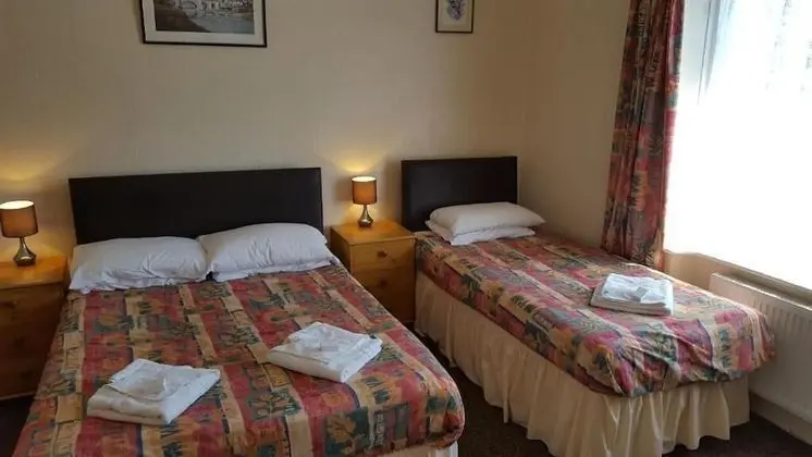 Family Üç Kişilik Oda, Banyolu/Duşlu