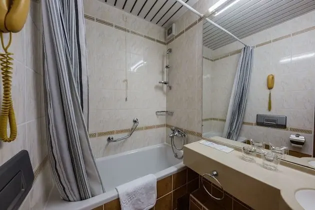 Standard Tek Büyük veya İki Ayrı Yataklı Oda, Balkon, Deniz Manzaralı