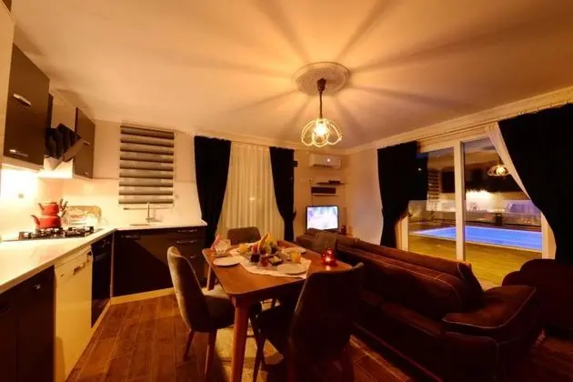 Özel Havuzlu Villa, Bahçe Manzaralı, Özel Havuzlu ve Jakuzili