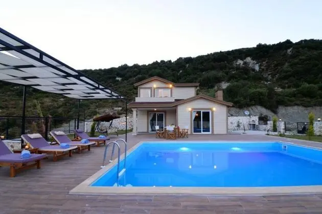 Özel Havuzlu Villa, Bahçe Manzaralı, Özel Havuzlu ve Jakuzili