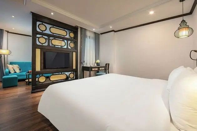 Luxury Tek Büyük Yataklı Oda