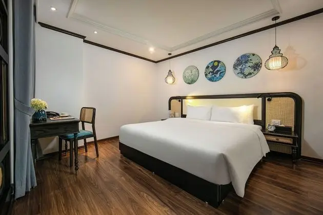 Luxury Tek Büyük Yataklı Oda