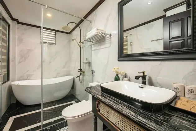 Luxury Tek Büyük Yataklı Oda