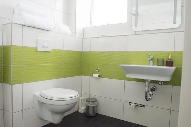 Üç Kişilik Oda, Özel Banyo