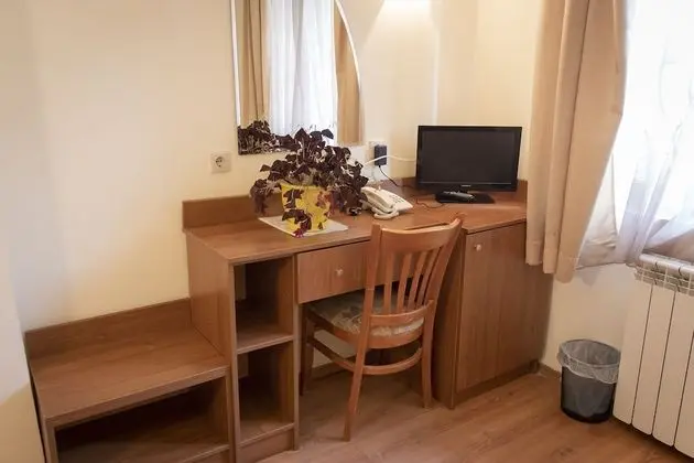 Deluxe Tek Büyük veya İki Ayrı Yataklı Oda