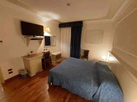 Tek Büyük veya İki Ayrı Yataklı Oda