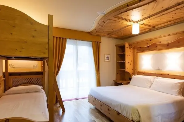 Standard Dört Kişilik Oda