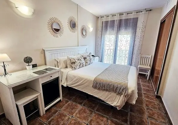 Tek Büyük Yataklı Oda