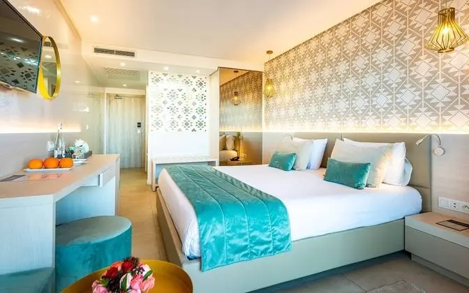 Double Room Jacuzzi with Balcony