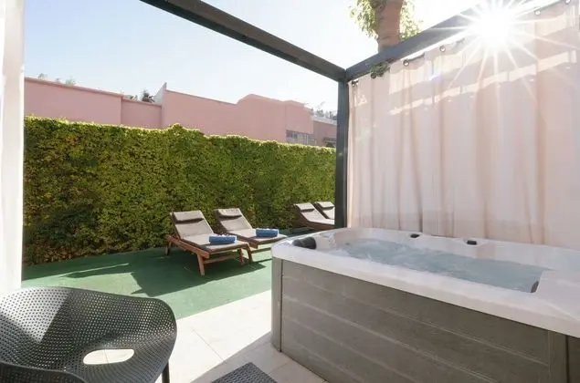 Double Room Jacuzzi with Balcony